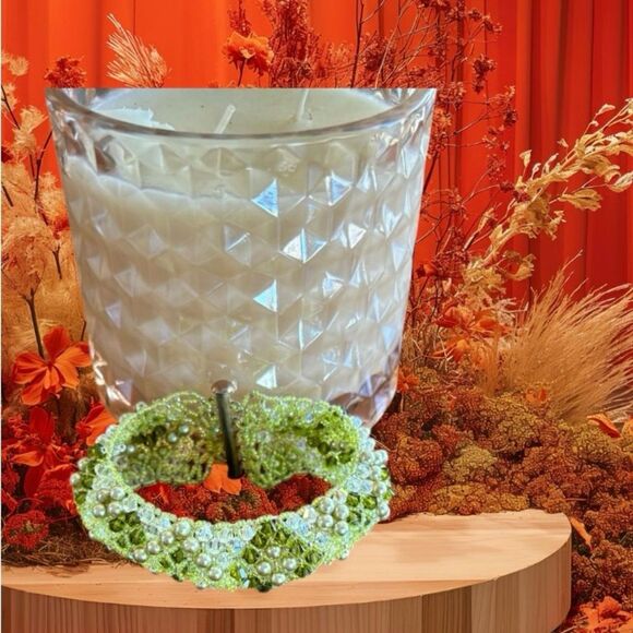 Hand Crafted Peyote and Netting Swarovski beads and pearls Bracelet. - Picture 1 of 6